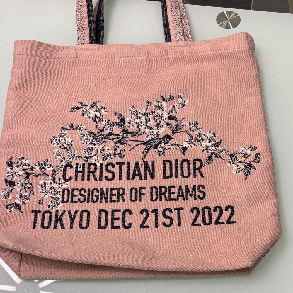 Dior Pink Designer of Dreams Tote unique, one of a kind from designer show - Picture 8 of 9